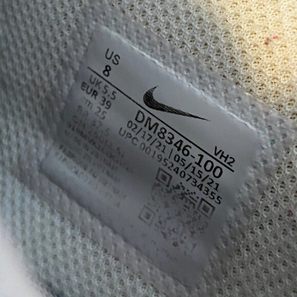 CLEARANCE! Nike Women's Size 8 Air Max Excee Sneakers White Green Glow Shoes - Picture 11 of 12